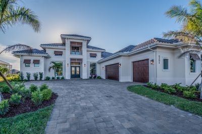 Benefits Of Brick And Stone Driveways For Commercial Properties